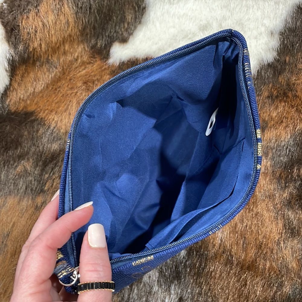 GOLDEN CACTUS NAVY WRISTLET POUCH - Picture 4 of 4